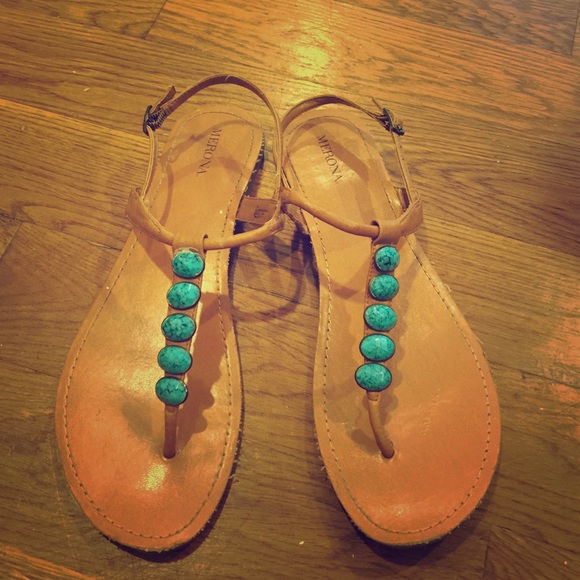 Sandals size 10