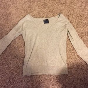 American Eagle Grey long sleeve shirt