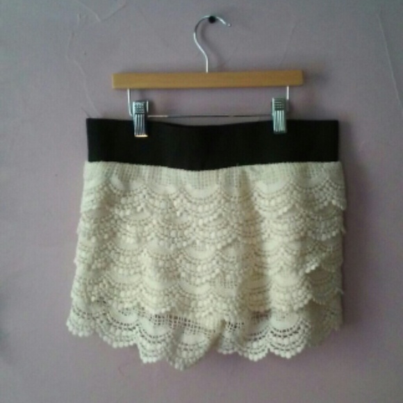 🚫traded🚫 Lace Shorts