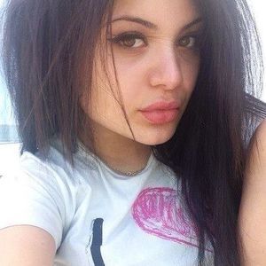 Meet your Posher, Dzera