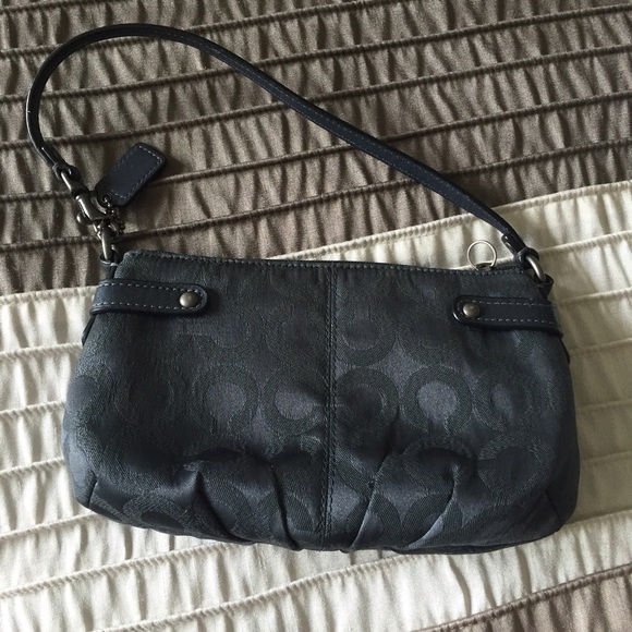 Grey coach wristlet - Picture 2 of 4