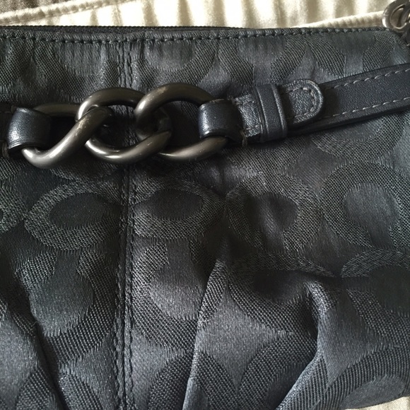 Grey coach wristlet - Picture 3 of 4