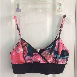 Lulu lemon sports bra