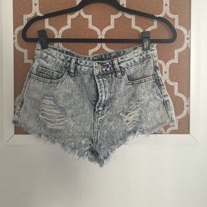 Distressed high waisted shorts