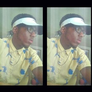 Meet your Posher, Theo