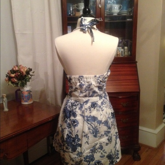 White and blue floral skater dress - Picture 2 of 2
