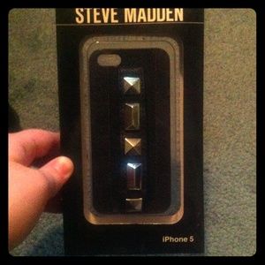 iPhone 5 studded handle case