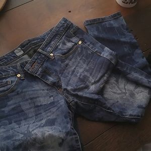Flower Patter Denim skinny crop Capris