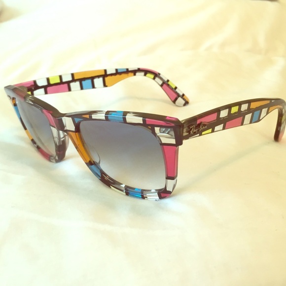 Special edition: color block raybans