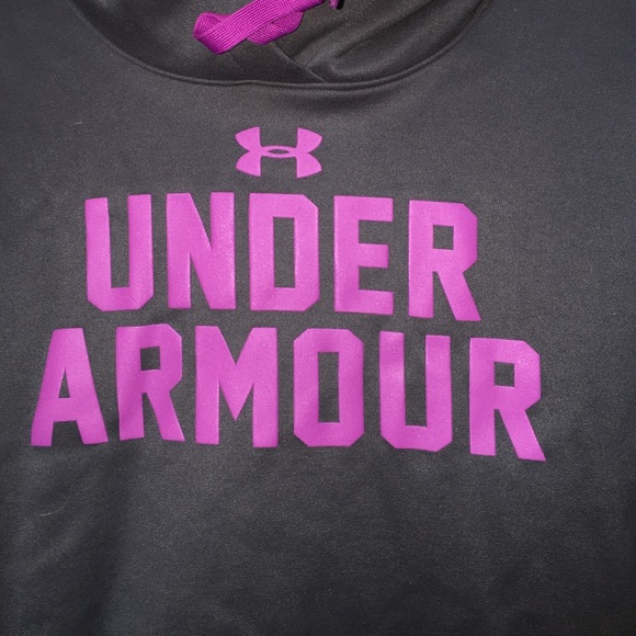 Brand new under armor sweat shirt