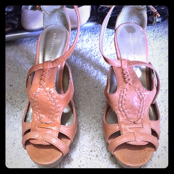 Light brown 5 in heels ! Sup Cute! Never worn