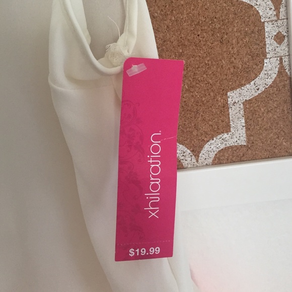 White tank peplum shirt - Picture 3 of 4