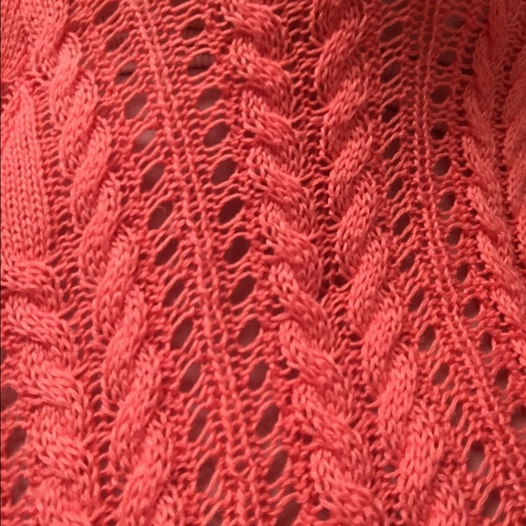 Crocheted coral tank - Picture 4 of 4