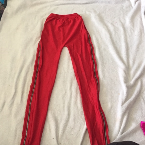 AA red leggings with zipper sides