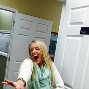 Meet your Posher, Brandy