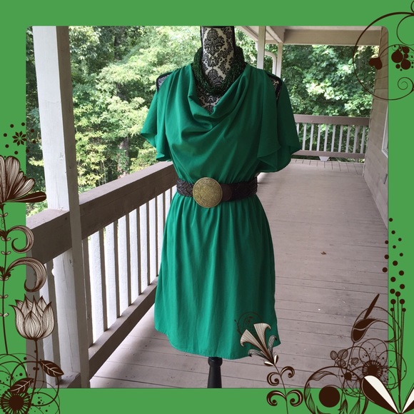 Dresses & Skirts - 💜💜HP Glam Girl 8-31💜💜Mossimo green dress.