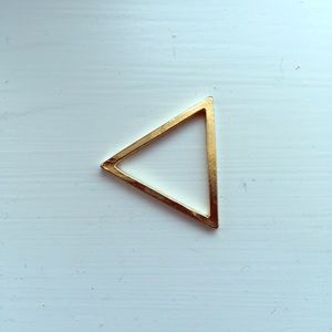 Triangle ring