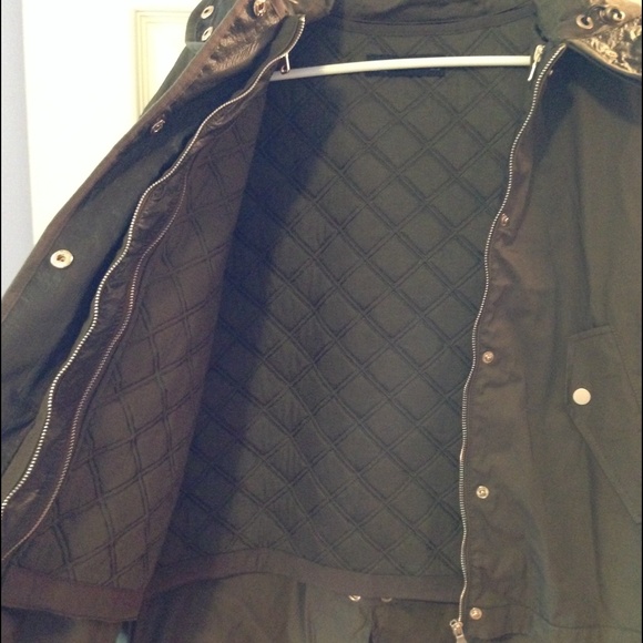 Brand New ZARA Short Hooded Parka Cape Coat - Picture 3 of 4