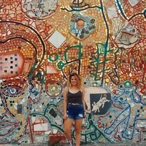 Meet your Posher, Carrie