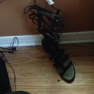 Cute black glaitior sandals