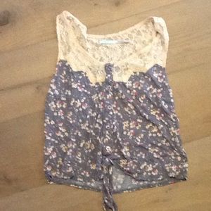 Urban outfitters (kimchi blue) M floral/lace tank