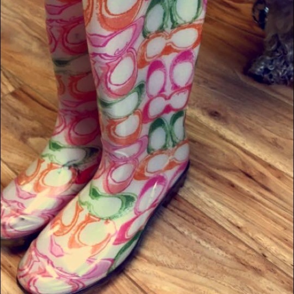 Pre-loved coach rain boots