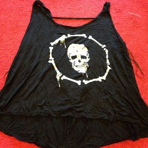 Skull tank