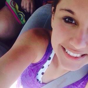 Meet your Posher, Selena