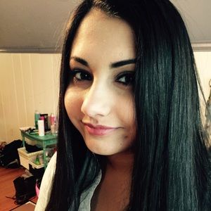 Meet your Posher, Julia