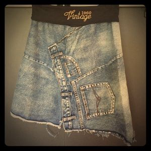 Vintage look denim skirt, size M. Elastic waist.