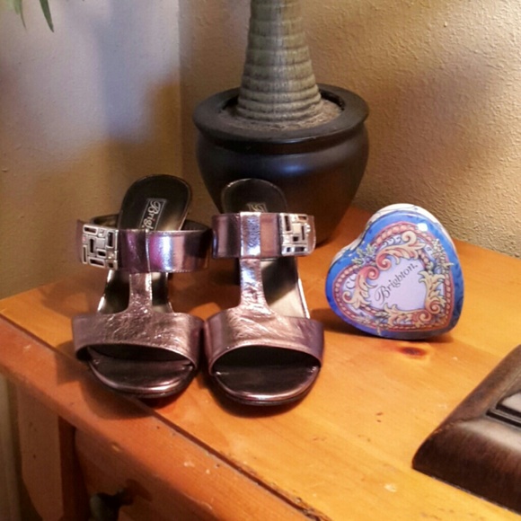 Brighton sz 61/2 nwot