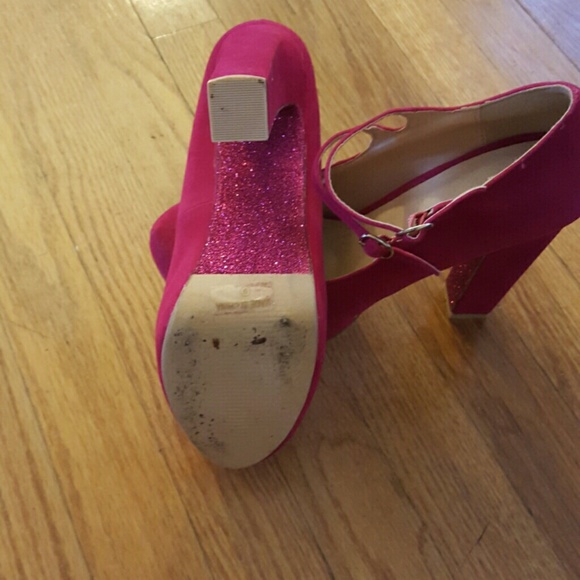Sexy pink platform glitter Mary Jane's! - Picture 3 of 3