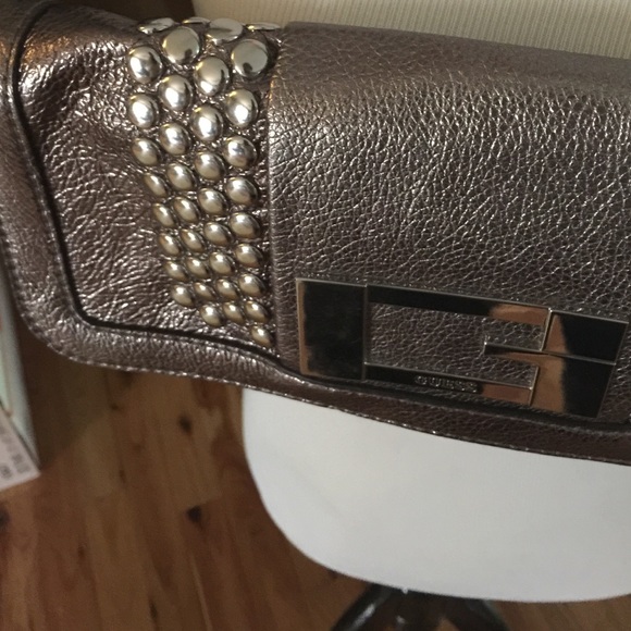Guess Handbag - Picture 4 of 4