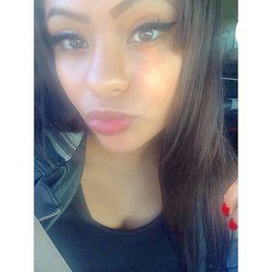 Meet your Posher, Selena