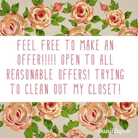 Open to ALL reasonable offers! ❤️😊🌸🌺🌷
