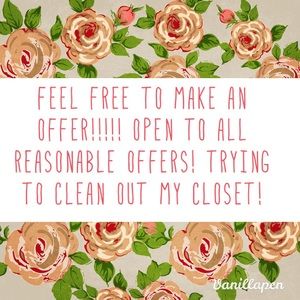 Open to ALL reasonable offers! ❤️😊🌸🌺🌷