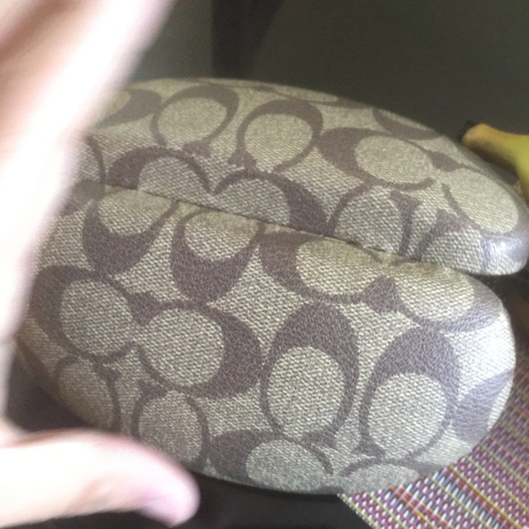 Coach sunglasses case - Picture 2 of 3