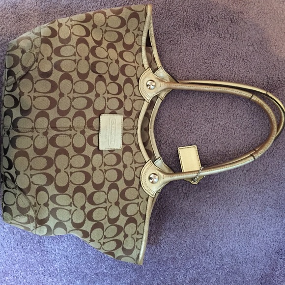 Coach Shoulder Tote Gold