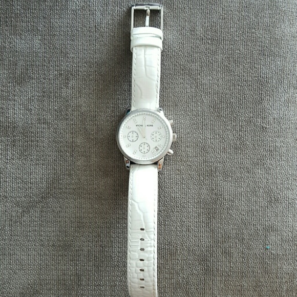 MICHAEL KORS AUTHENTIC WHITE/SILVER LEATHER WATCH