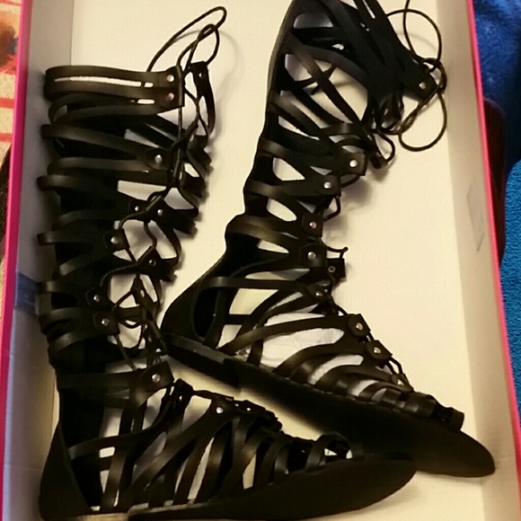 High knee sandals