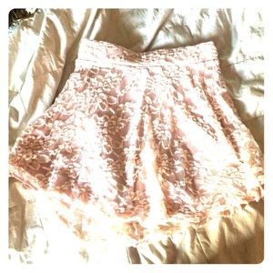NASTY GAL PINK LACE SKATER SKIRT UGH🌸