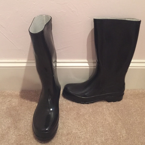 Black Rain Boots