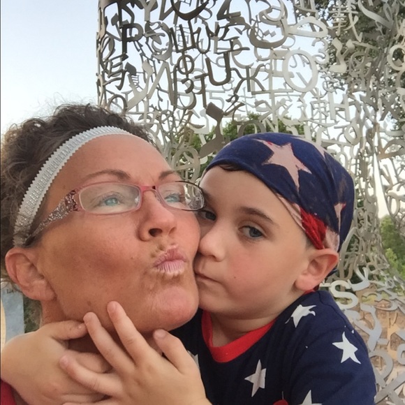 Meet your Posher, Pamela