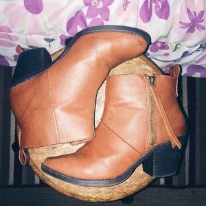 Forever 21 Chesnut Ankle Boots / Booties