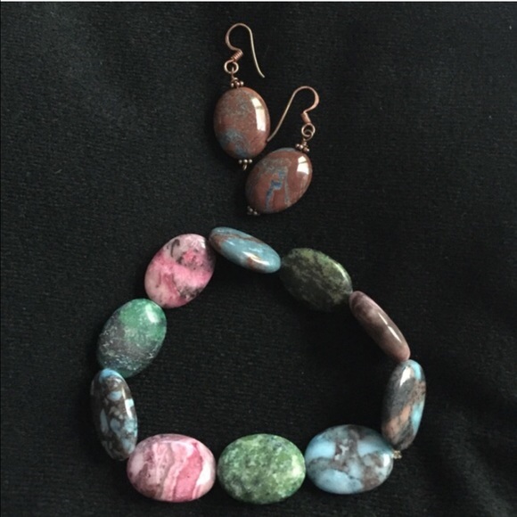 🖐🏽Handmade Semi-Precious Stone Bracelet - Picture 6 of 6