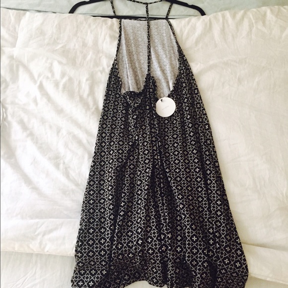 En Creme Dress - Picture 2 of 2