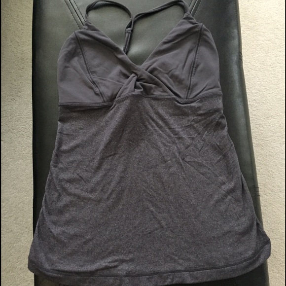 Lululemon top