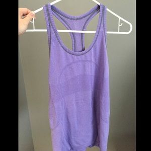 Lululemon top