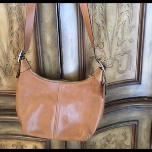 Beige/tan coach bag