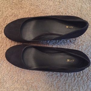 Black high heel wedges